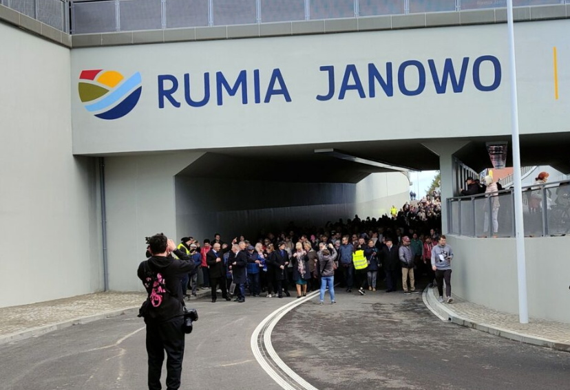 Read more about the article Uroczyste otwarcie węzła integracyjnego Rumia Janowo